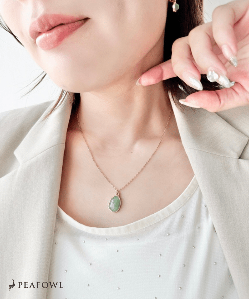 Nuance Stone Necklace - peafowl