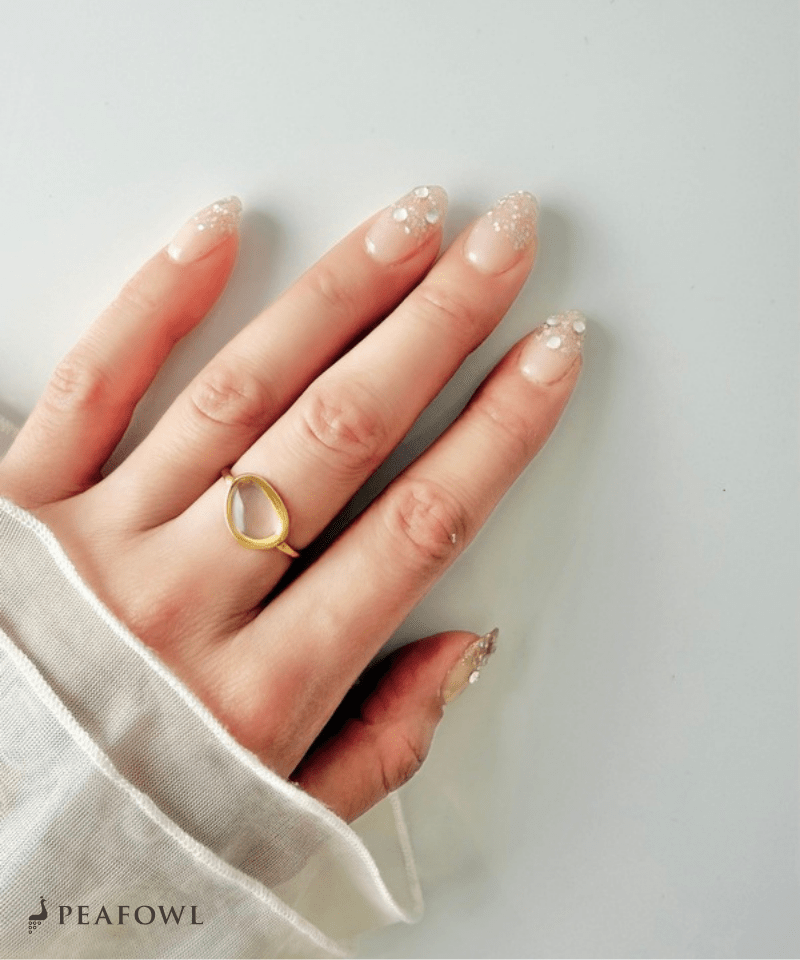 Oval Glass Ring - peafowl