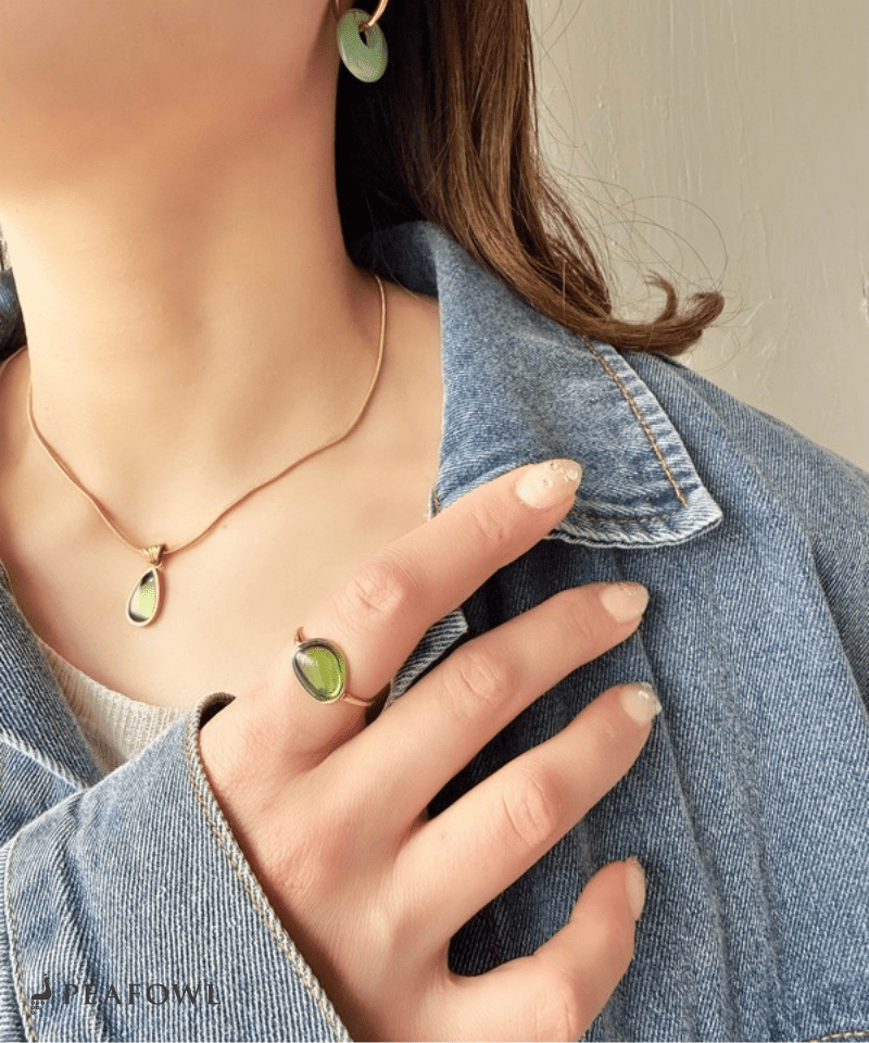 Oval Glass Ring - peafowl