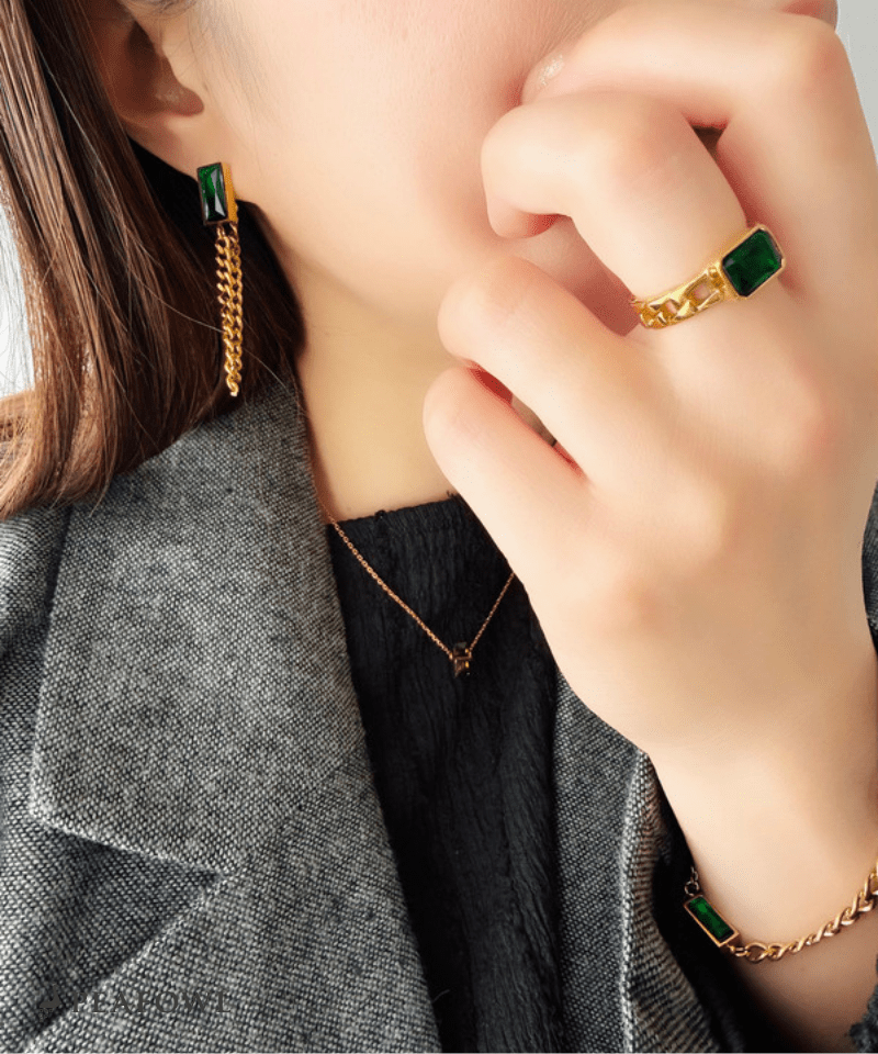 Rectangle Chain Hoop Pierce - peafowl