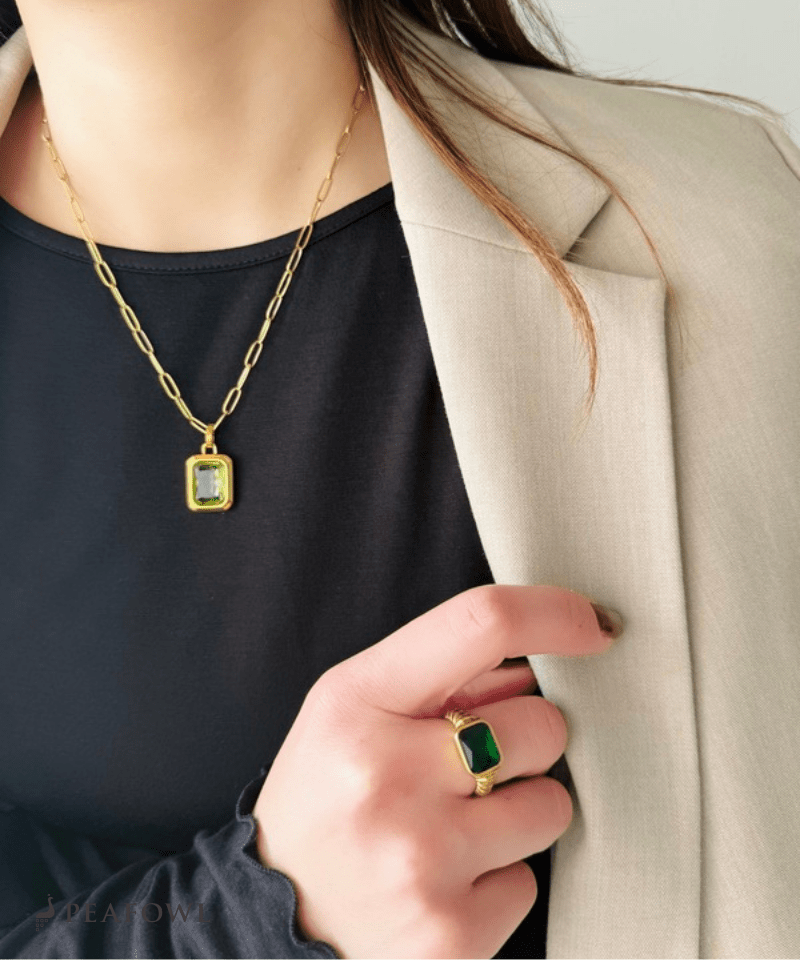 Rectangle Green Chain Necklace - peafowl