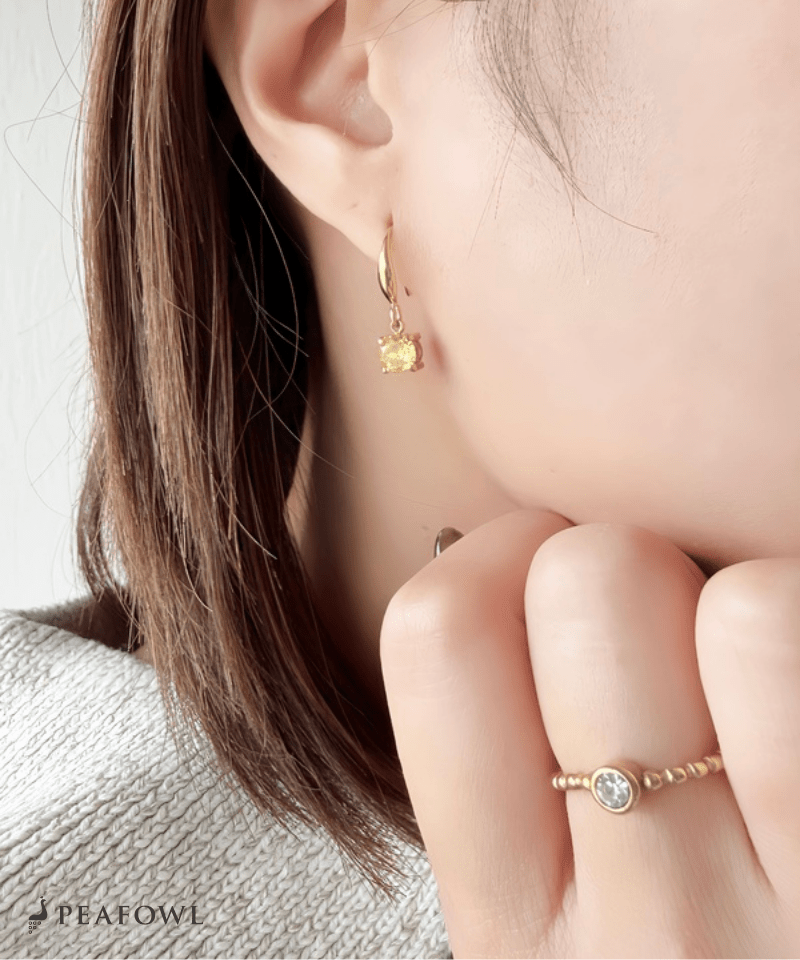 Single Stone Hook Pierce - peafowl