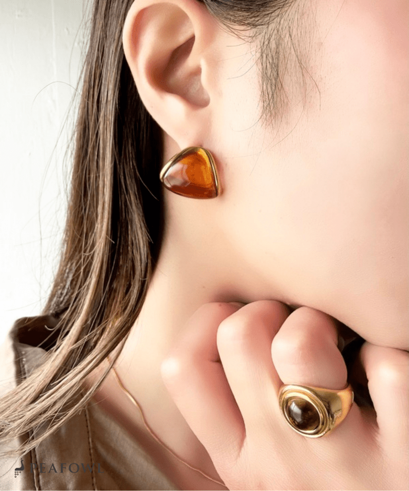 Soft Nuance Stone Pierce - peafowl