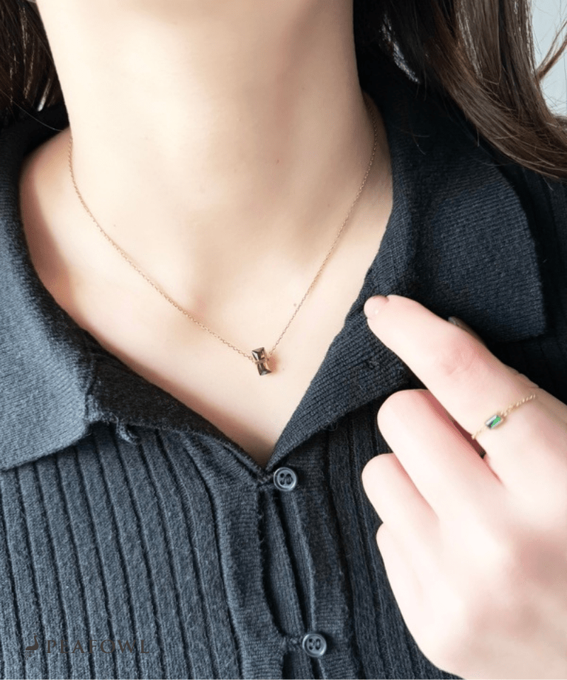 Vertical Green Zircon Necklace - peafowl
